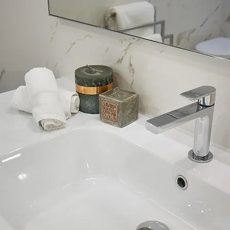 Sunlight - Palme D Or - 2 Bedrooms, Modern Apartment, Hyper 公寓 *
